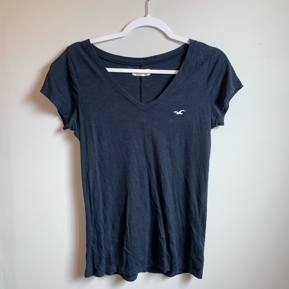 Hollister v-neck